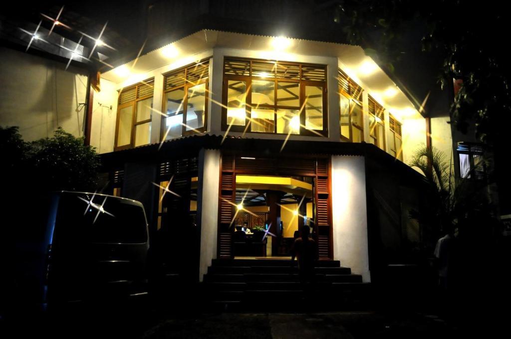 Lavendish Beach Resort Unawatuna Exterior foto
